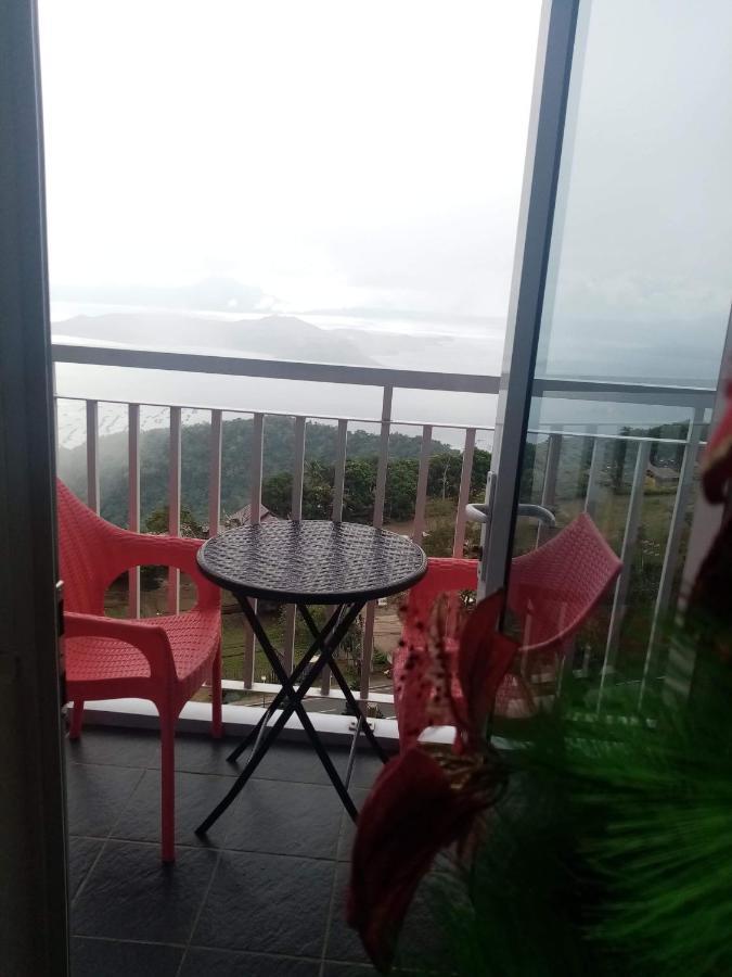 Holy Family Condo At Wind Residences,Tagaytay Tagaytay City Exteriör bild