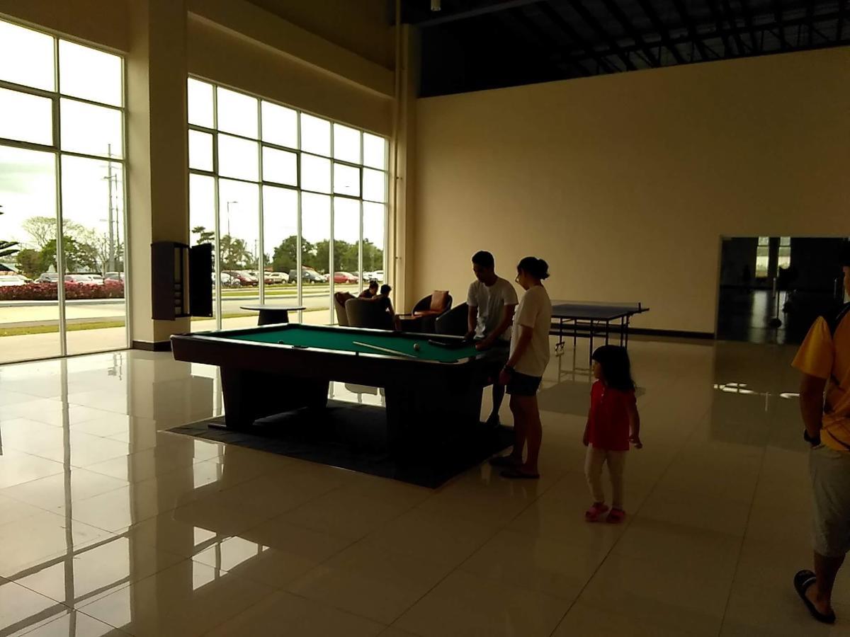 Holy Family Condo At Wind Residences,Tagaytay Tagaytay City Exteriör bild